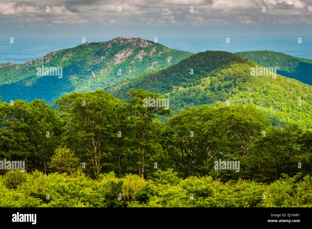 View of Old Rag Mountain from Thoroughfare Overlook in Shenandoah ...