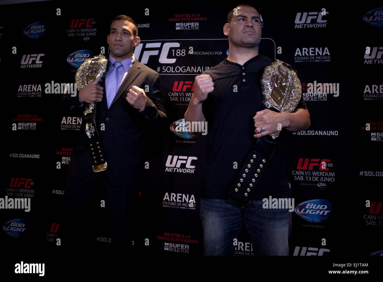 Mexico City, Mexico. 19th Mar, 2015. U.S. fighter Cain Velasquez (R) and Brazilian fighter Fabricio Werdum pose during a press conference to present their next fight UFC 188 in Mexico City, capital of Mexico, on March 19, 2015. Credit:  Alejandro Ayala/Xinhua/Alamy Live News Stock Photo