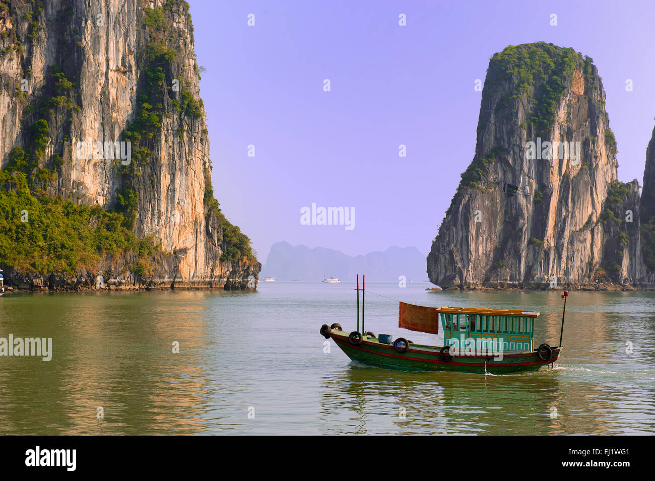 Halong Bay, Vinh Ha Long, Gulf of Tonkin, Vietnam Stock Photo