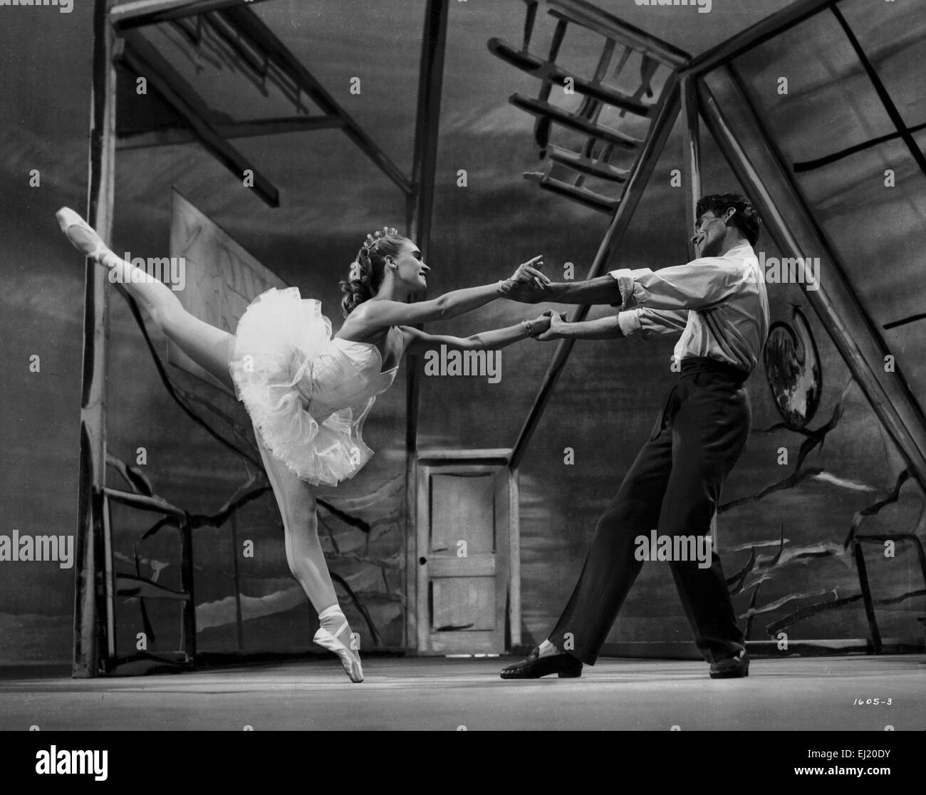 Alisa Tretyachenko HD porno Yigitim meni tizzamda yalab oldi