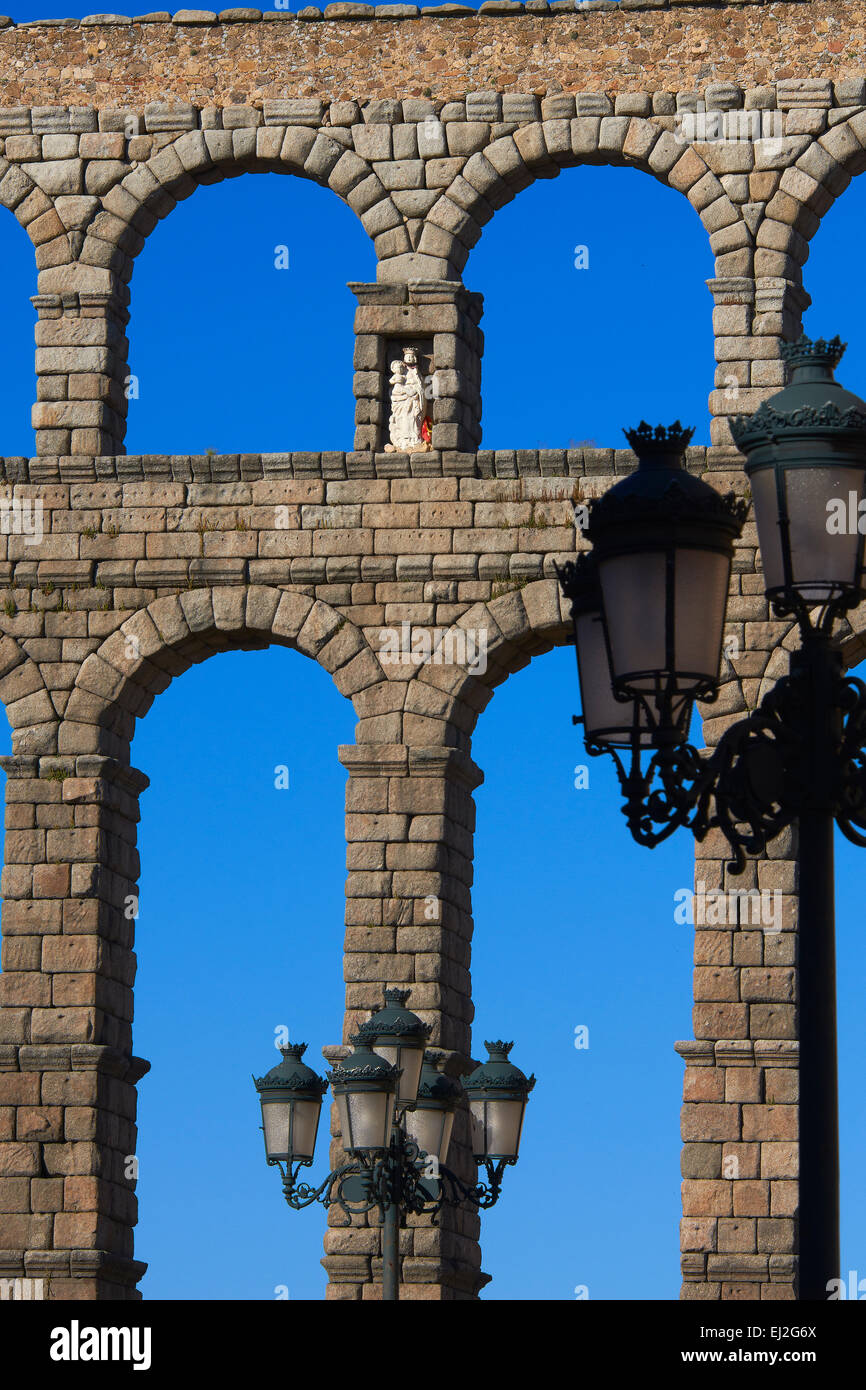 Segovia, Roman Aqueduct, Azoguejo Square, Castilla-Leon, Spain. Stock Photo