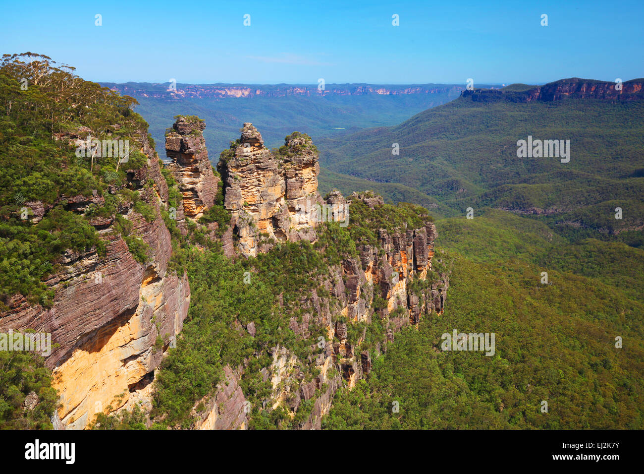 3 sisters blue mountains hi-res stock photography and images - Alamy
