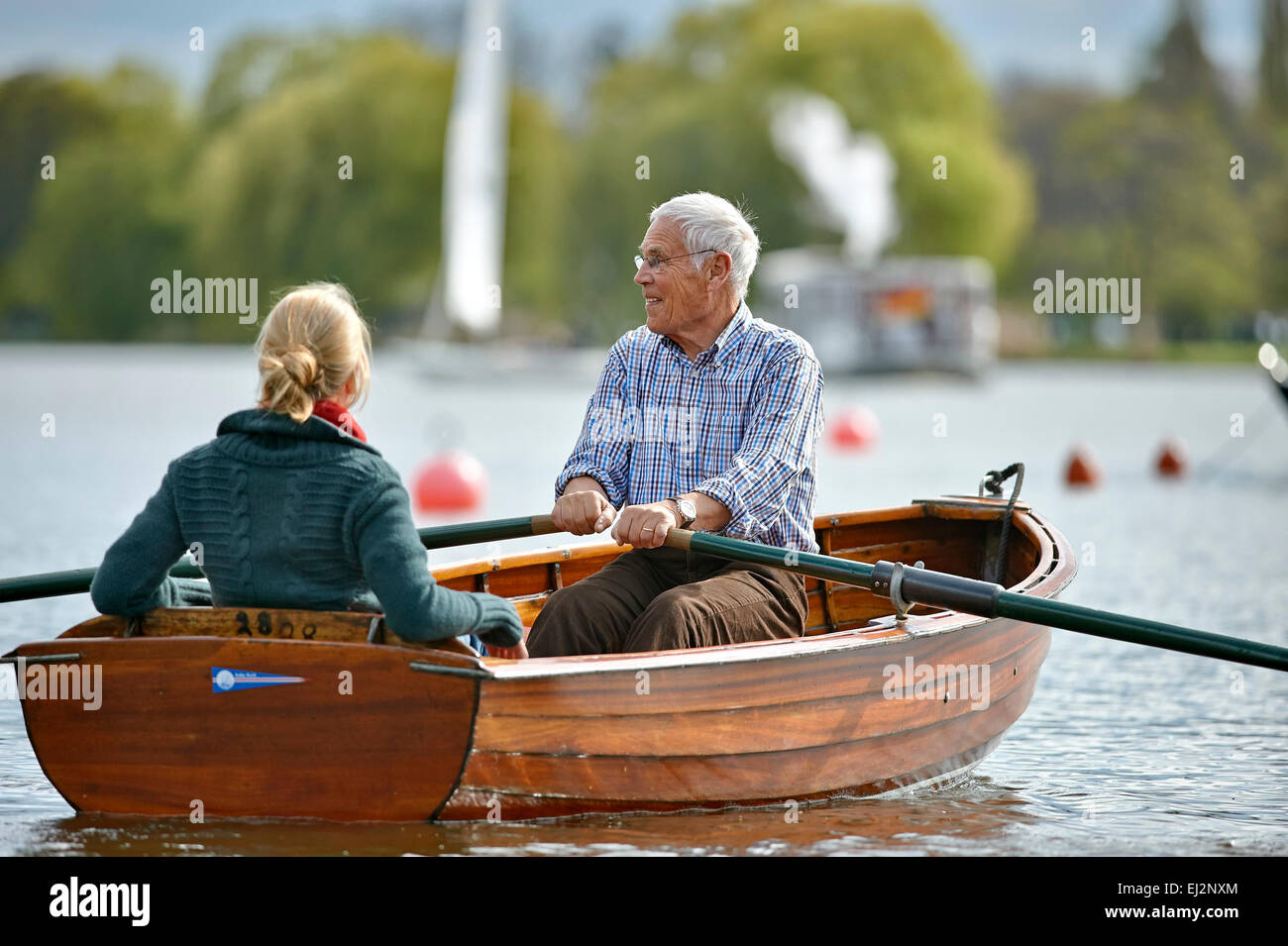 Man rowing rowboat hires stock photography and images Alamy
