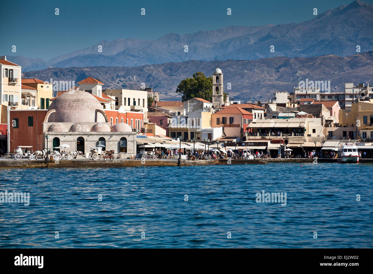 The Yali Mosque in the Chania Harbour in Crete, Greece Stock Photo Alamy