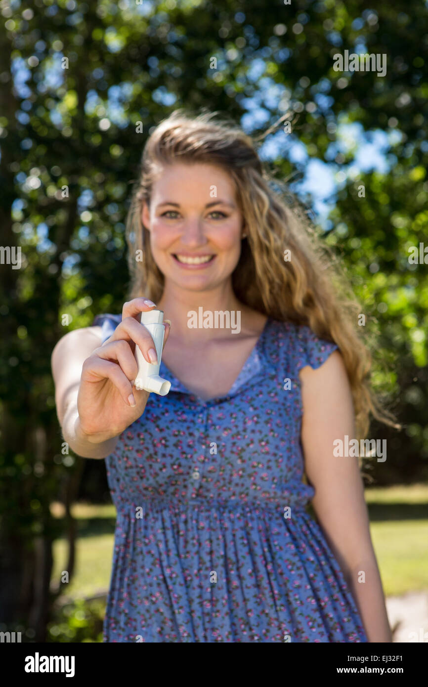 Pretty Inhaler Inhaler asthma outdoors hi-res stock photography and images - Alamy