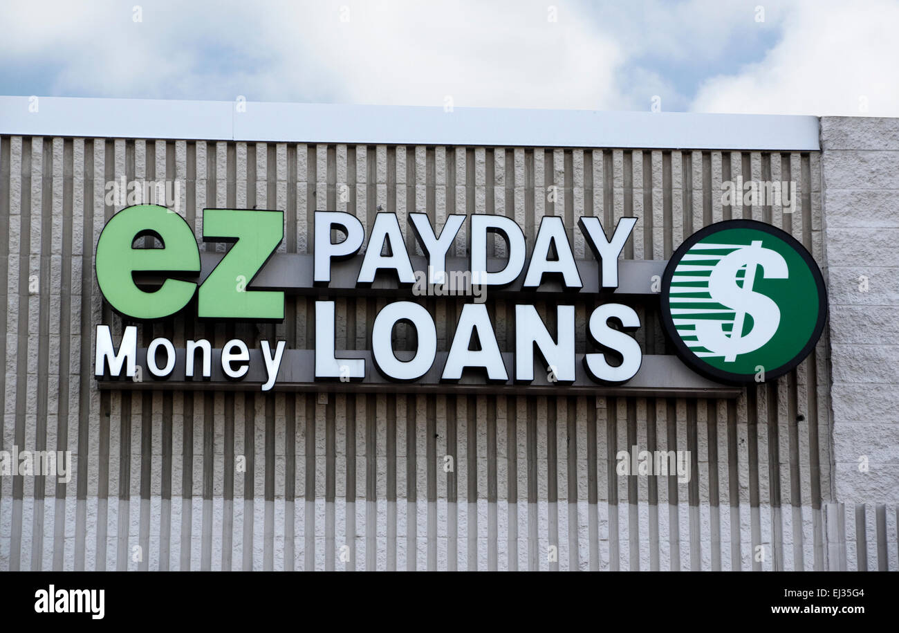 ez Money Payday loan store sign Stock Photo