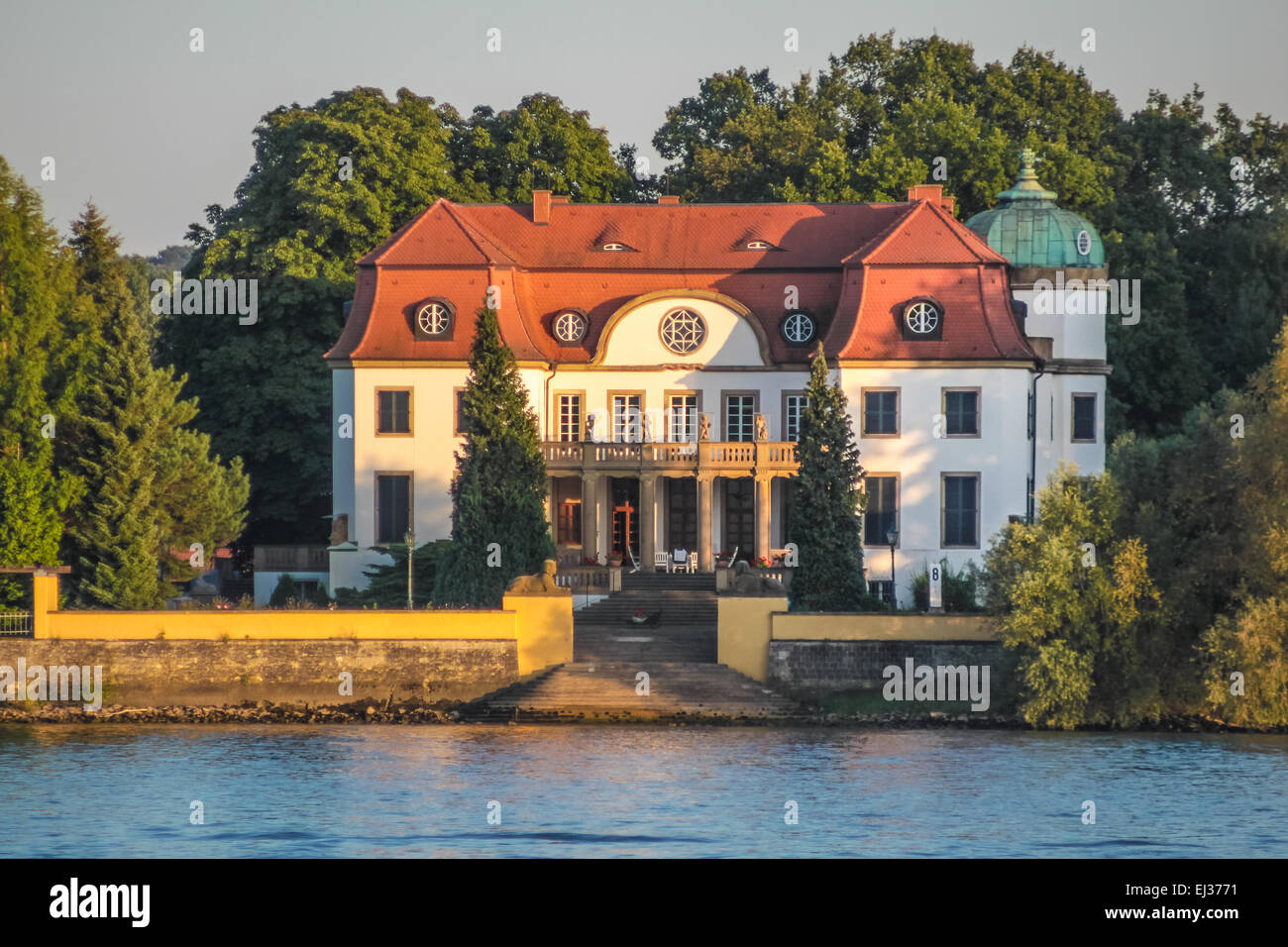 Manor House at the Rhine near Eltville, Rheingau, Hesse, Germany Stock