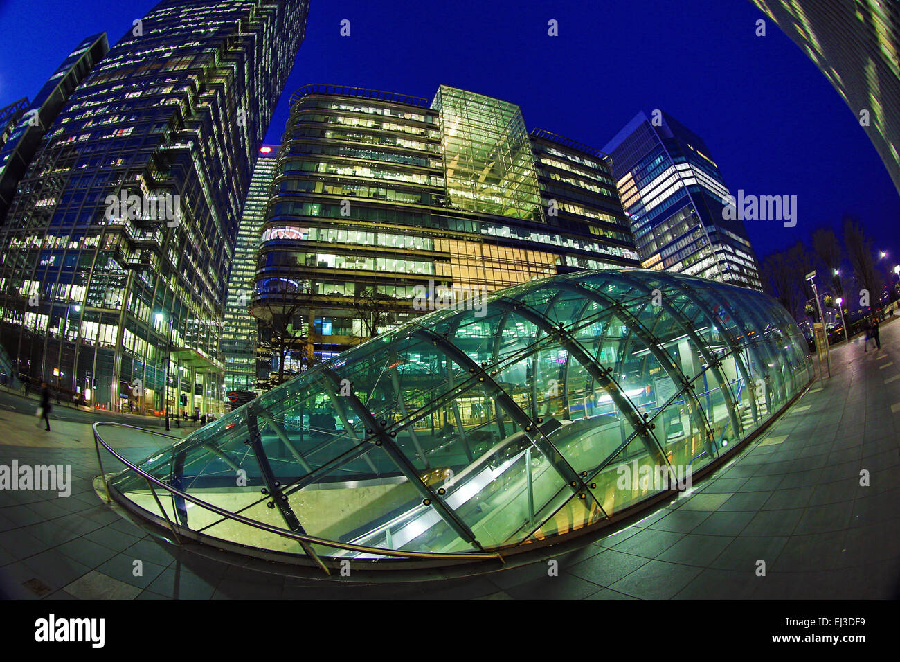 Office buildings and skyscrapers around Canary Wharf at sunset, Isle of ...