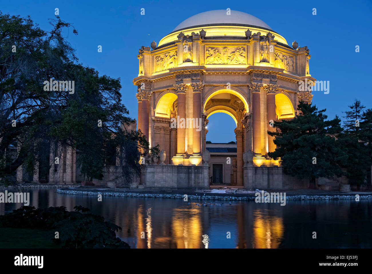 Palace of Fine Arts and Exploratorium at twilight, San Francisco, California USA Stock Photo