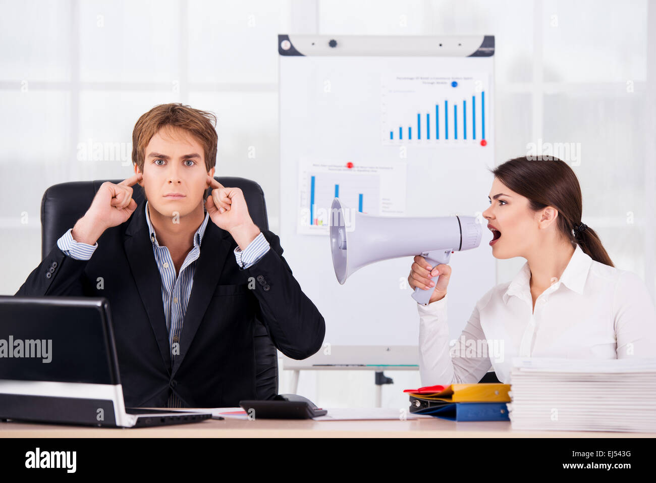 Наказание за игнорирование. Игнорирование заболевания. Игнорирование обращений. Игнорирование это в педагогике. Игнорирование в психологии.