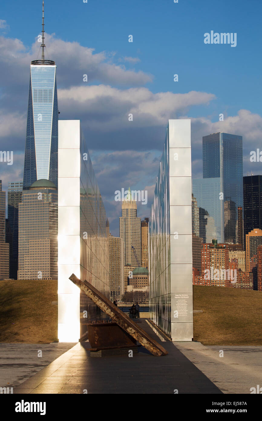 Empty Sky Jersey City 9 11 Memorial At Sunset Shows Iron Beam From W T C New Jersey Usa Stock Photo Alamy Empty Sky Jersey City 9 11 Memorial At Sunset Shows Iron Beam From W T C New Jersey Usa Stock Photo Alamy