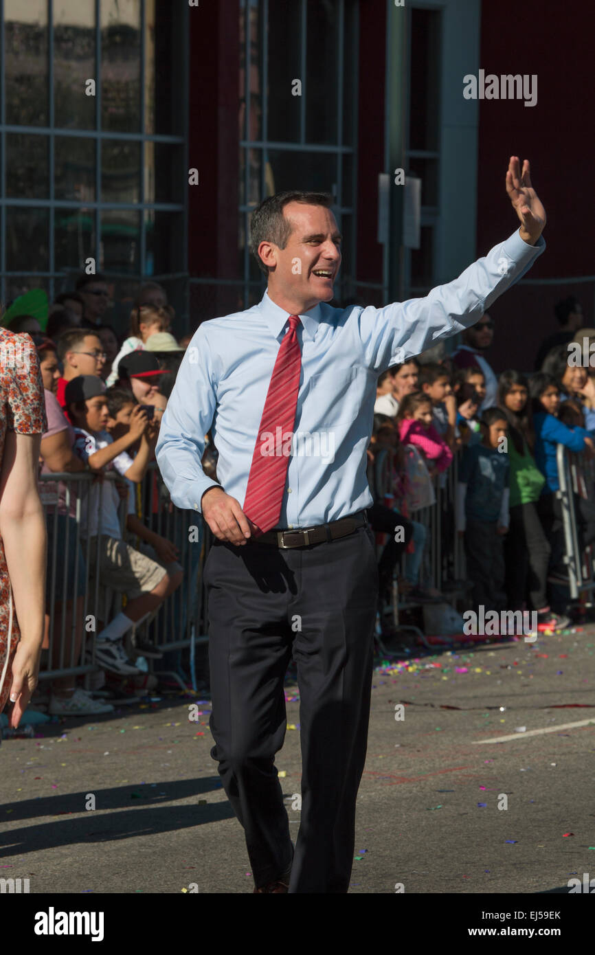 Los Angeles Mayor Eric Garcetti and wife, Jacque McMillan march in 115th Golden Dragon Parade, Chinese New Year, Los Angeles, California, USA Stock Photo