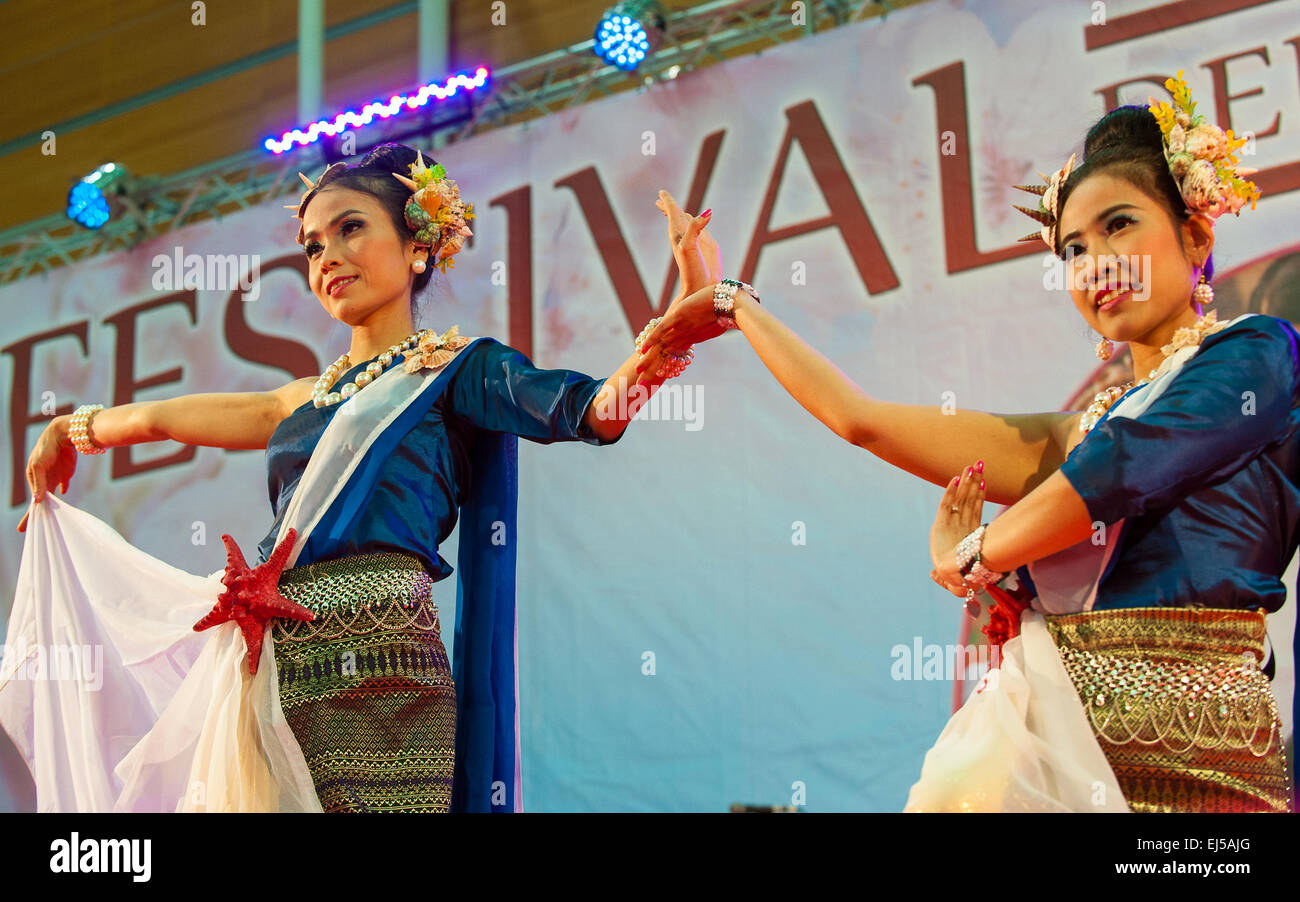 Turin, Italy. 20th March, 2015. Lingotto fair 'Festival dell'Oriente' from 20th to 22th March 2015 and from 27th to 30th March 2015 - 20th March 2015 - Thai dance Credit:  Realy Easy Star/Alamy Live News Stock Photo