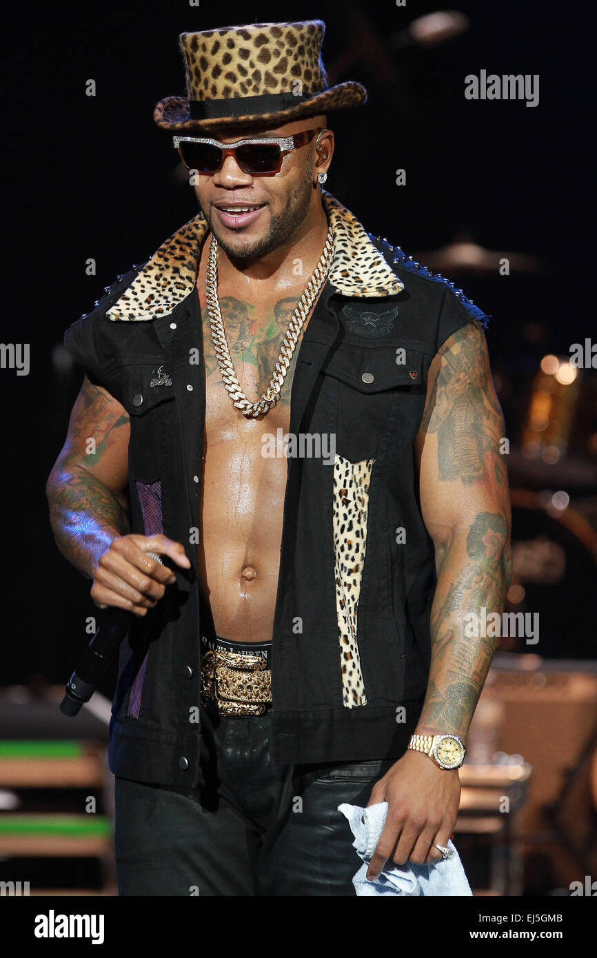 Flo Rida performs a private show at Hard Rock Live on his 35th birthday ...