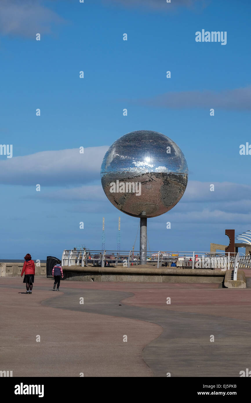 Mirror ball blackpool hires stock photography and images Alamy