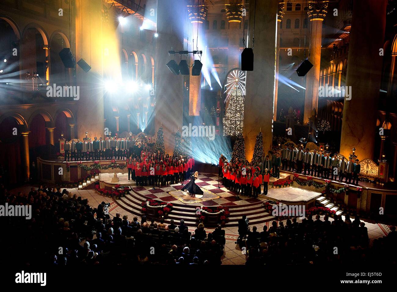 Choir at christmas hires stock photography and images Alamy
