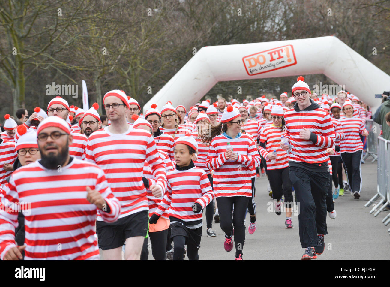 Victoria Park London Uk 22nd March 2015 The Where S Wally Fun