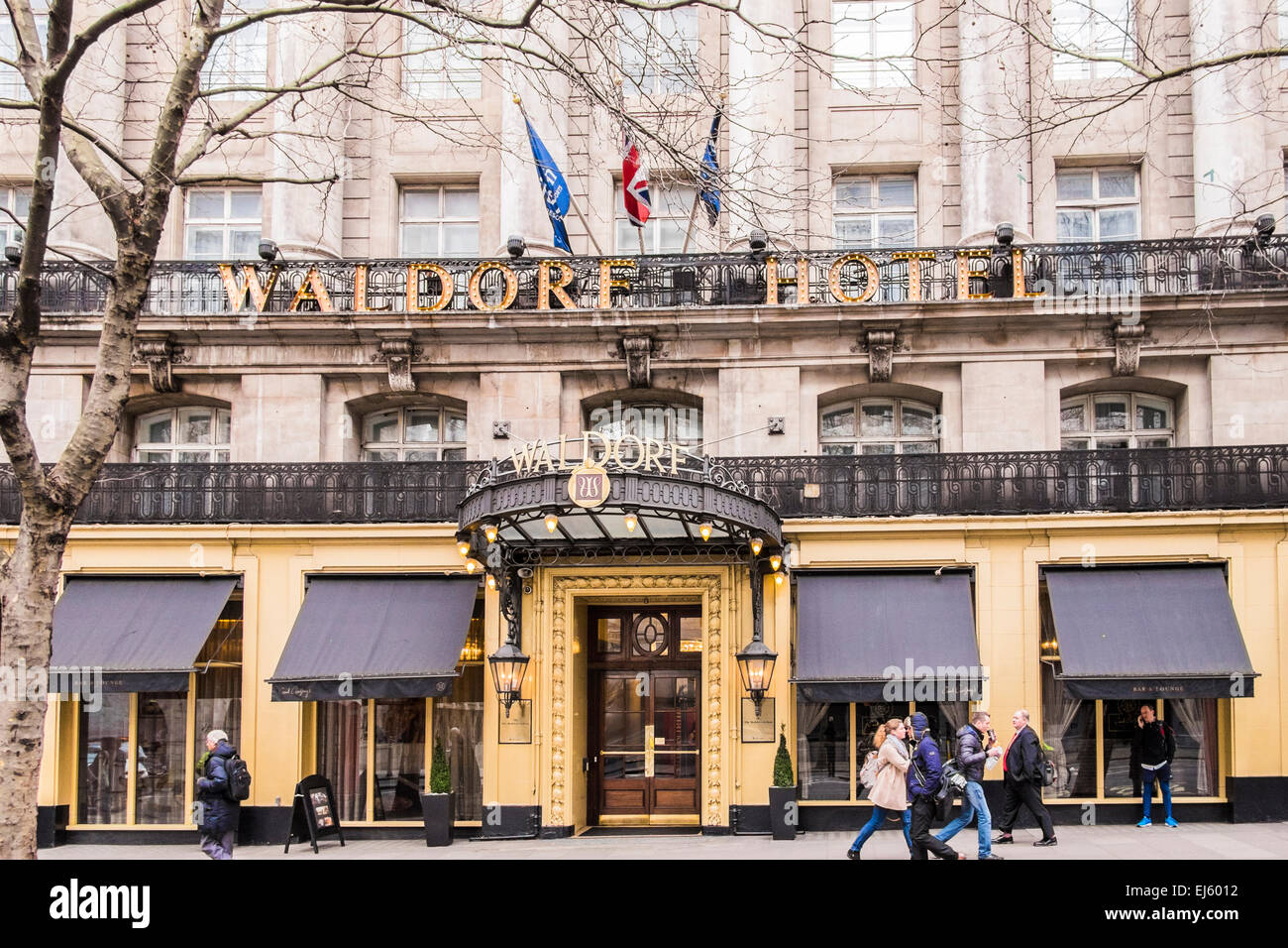 The Waldorf Hilton - London Stock Photo: 80037022 - Alamy