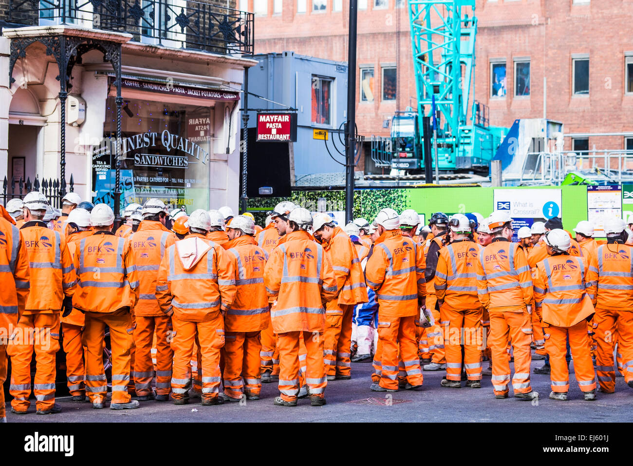 Crossrail construction workers London Stock Photo Alamy