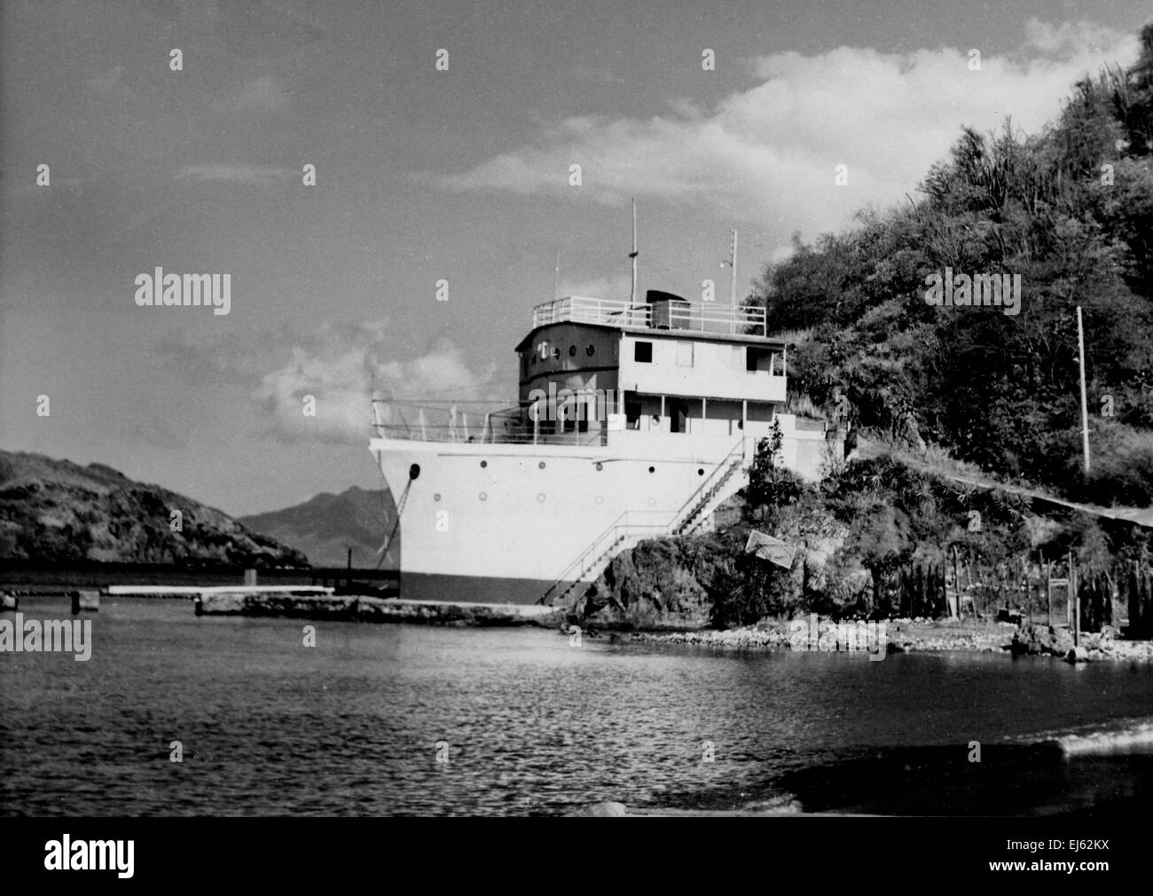 AJAXNETPHOTO. 1950S. LES SAINTES, WEST INDIES. - HOUSE BUILT TO REPRESENT SHIP. PHOTO; REG CALVERT/AJAX  ©AJAX NEWS & FEATURE SERVICE/REG CALVERT COLLECTION   REF:1950S BW013 Stock Photo