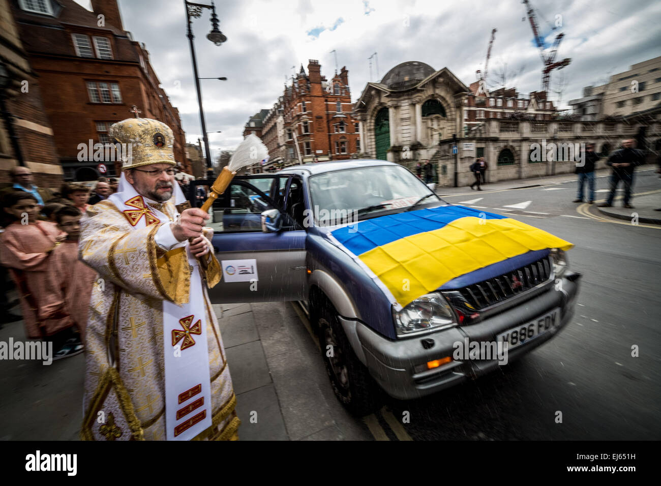 Ukrainian soldiers hi-res stock photography and images - Alamy