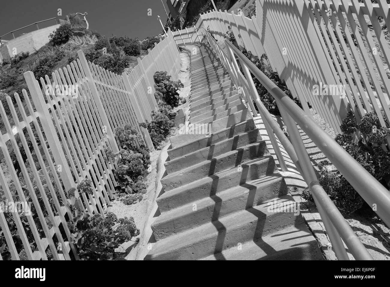 Solana beach access Black and White Stock Photos & Images - Alamy