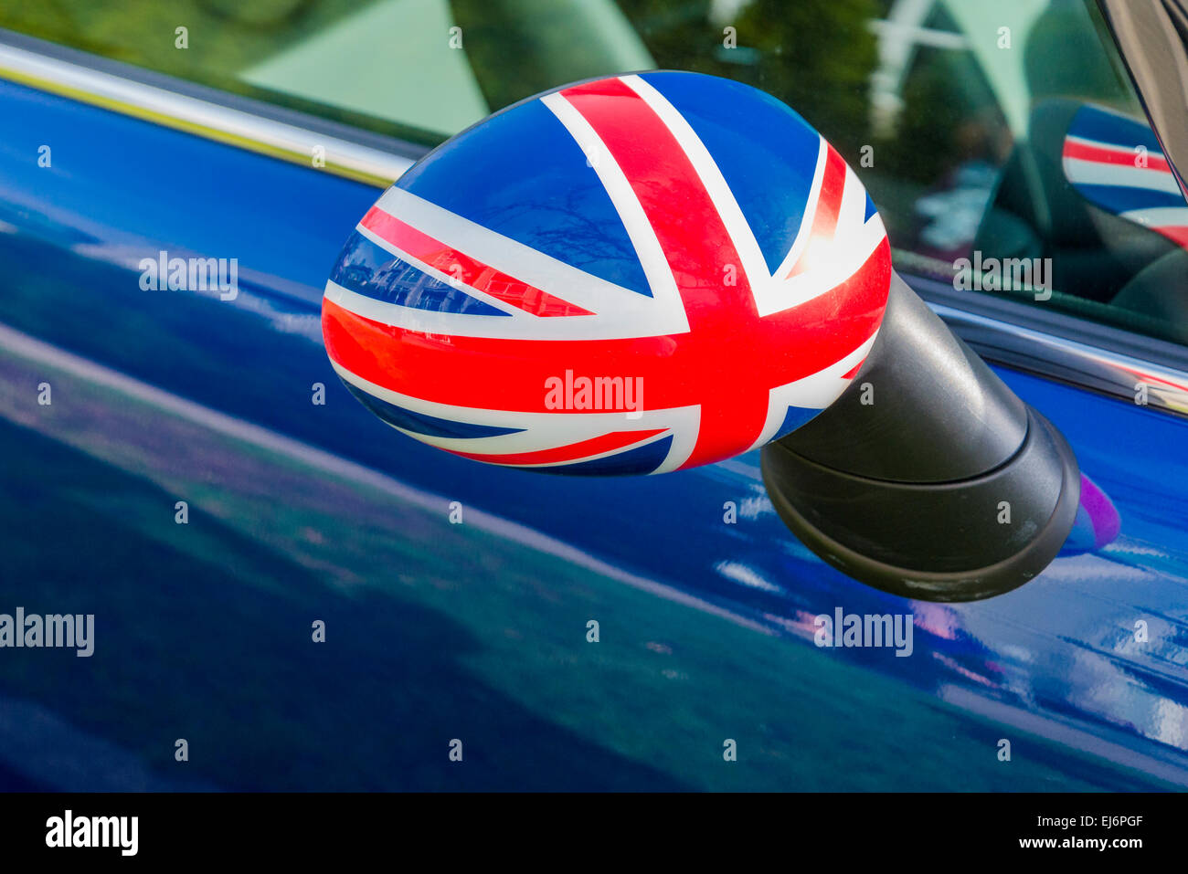 Union jack painted on car rear view mirror Stock Photo