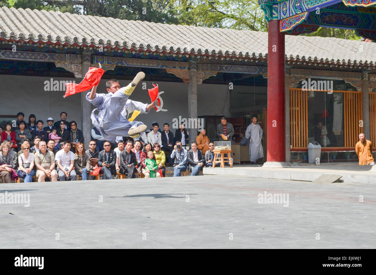 Shaolin Monks Kung Fu Demonstration in Luo Yang, China Stock Photo Alamy