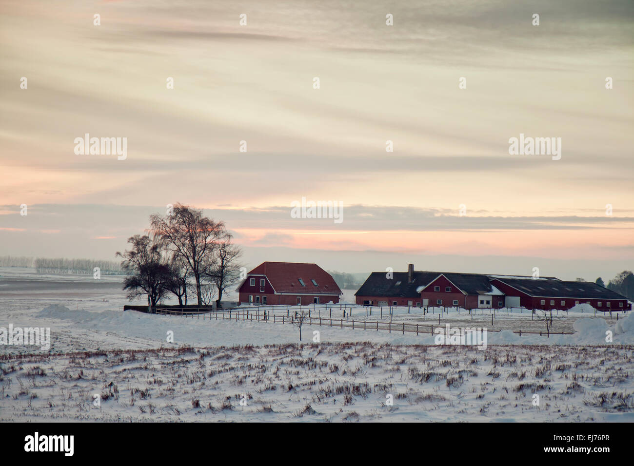 Winter landscape with farmhouse hi-res stock photography and images - Alamy