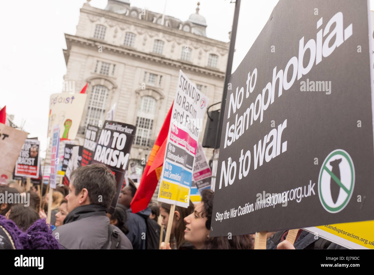 Anti racism hi-res stock photography and images - Alamy