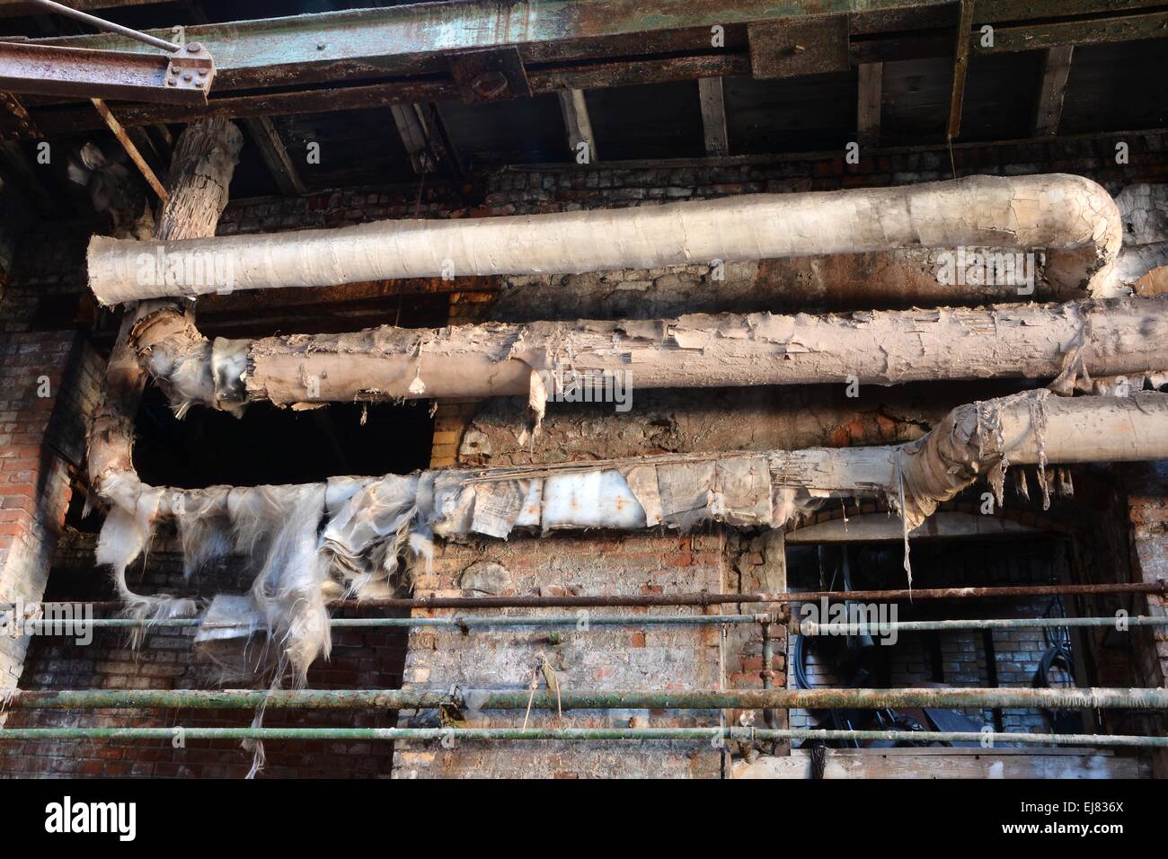 Down pipes hi-res stock photography and images - Alamy