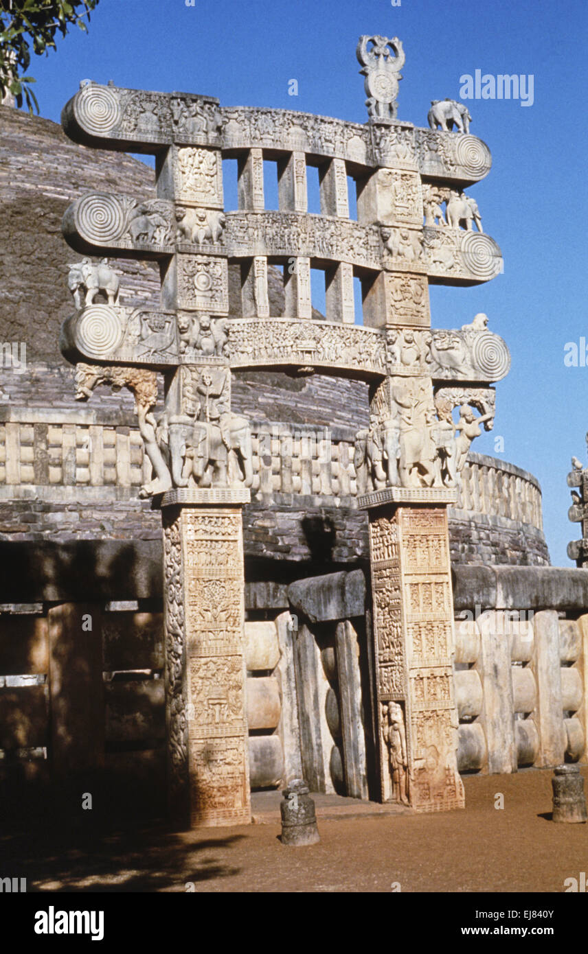 Stupa 1 or Great Stupa East Torana, Front View. Sanchi, Dist Raisen, Madhya Pradesh India Stock Photo