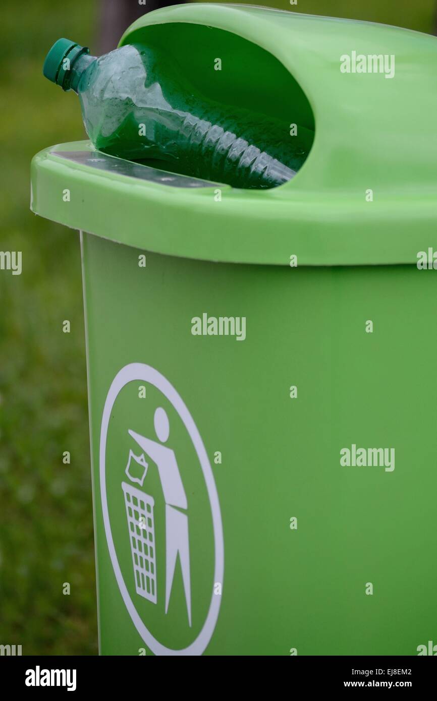 Garbage can with PET bottle Stock Photo Alamy