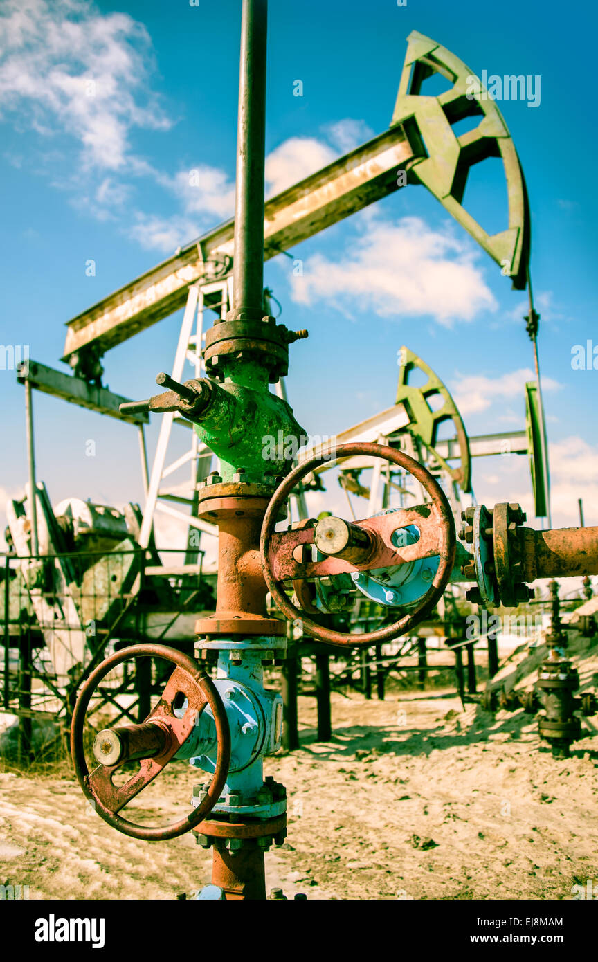 Oilwell and pump jack Stock Photo Alamy