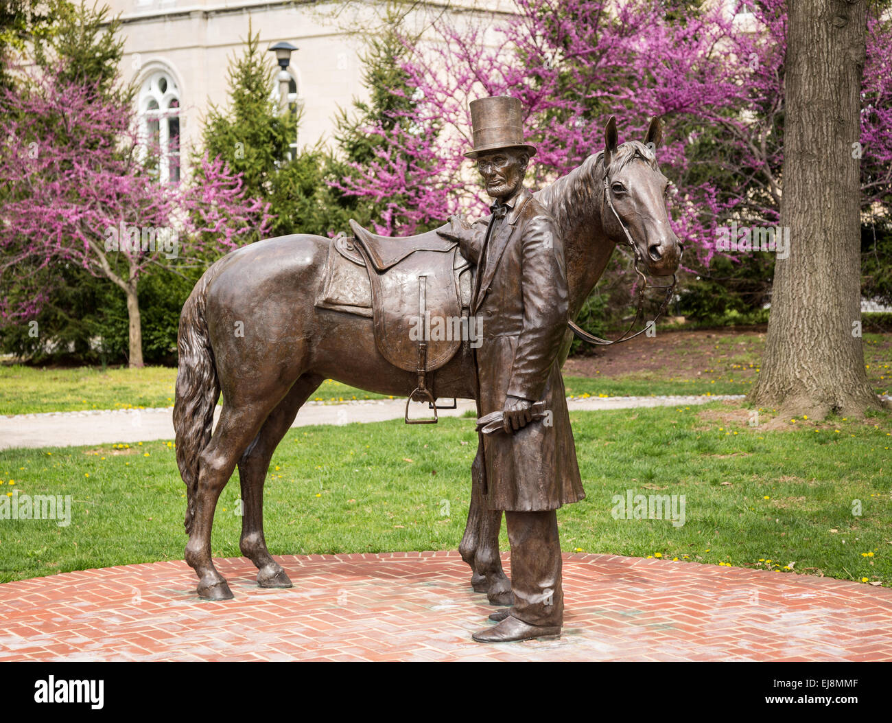 Statue of President Lincoln and horse Stock Photo