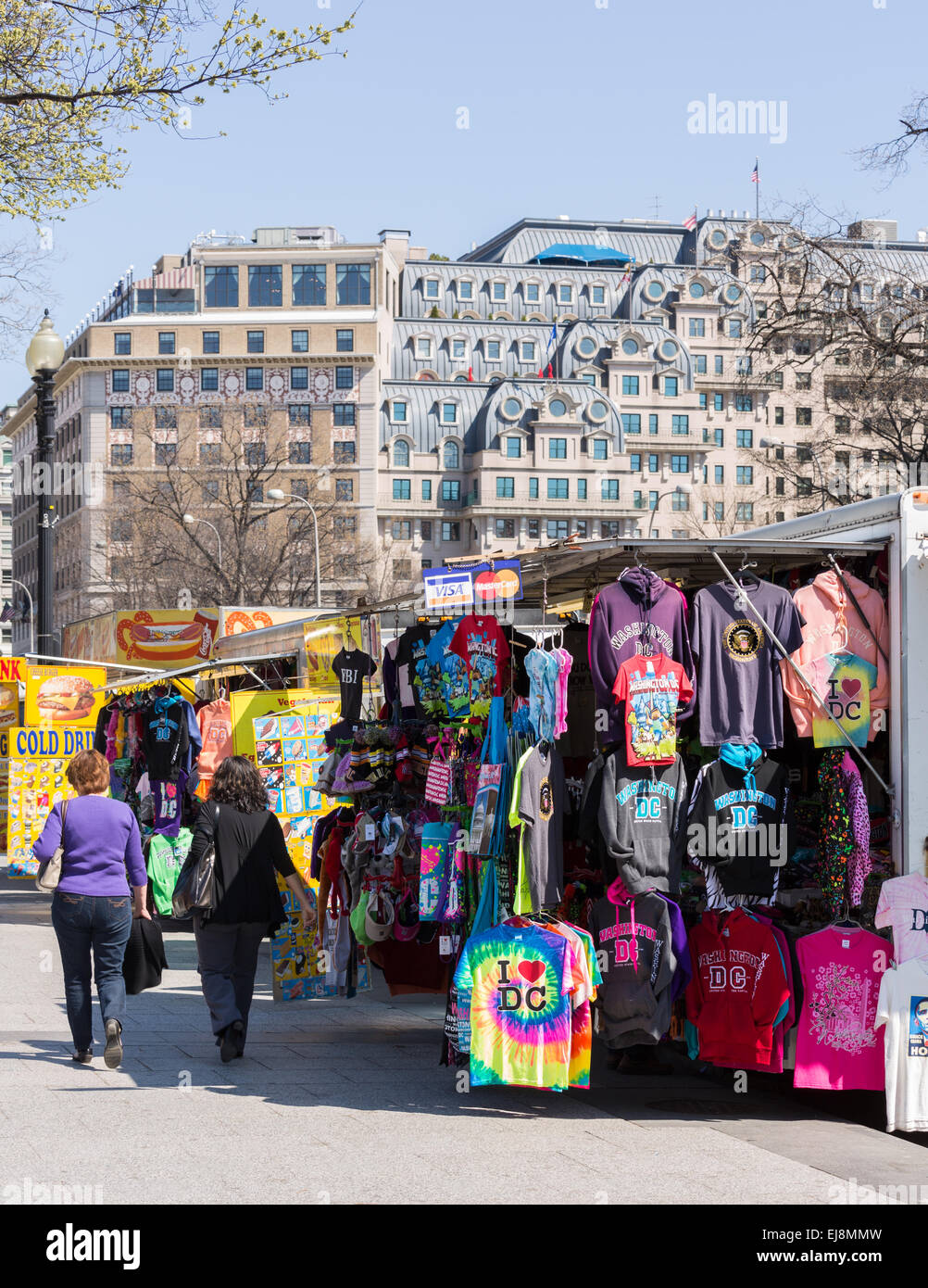 Street vendor in Washington DC selling gifts Stock Photo Alamy