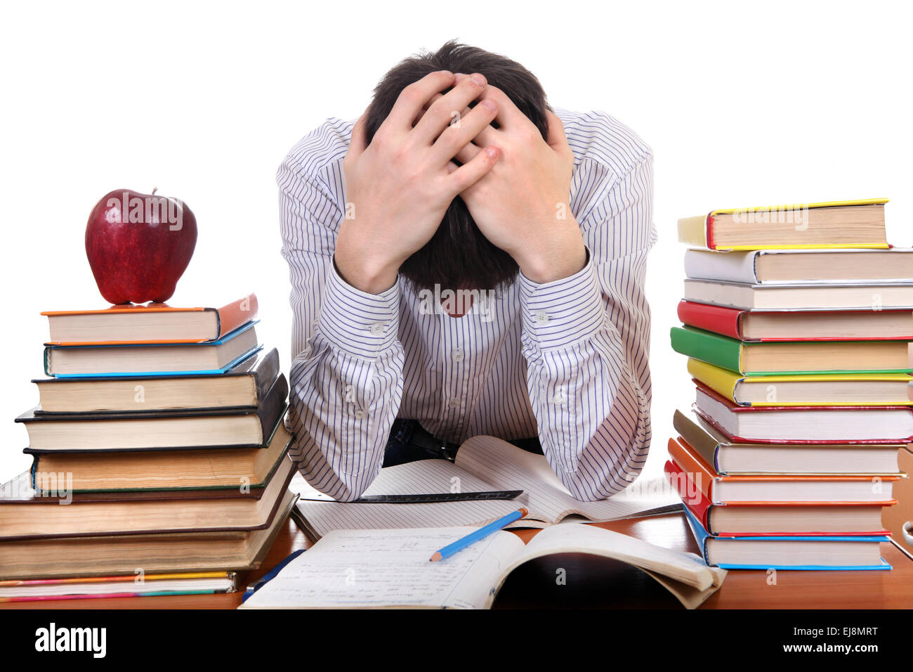 Рекомендации при подготовке к экзаменам. Студент готовится к экзамену. Студент готовится к сессии. Подготовиться к экзамену картинка для детей. Девушка готовится к экзаменам.