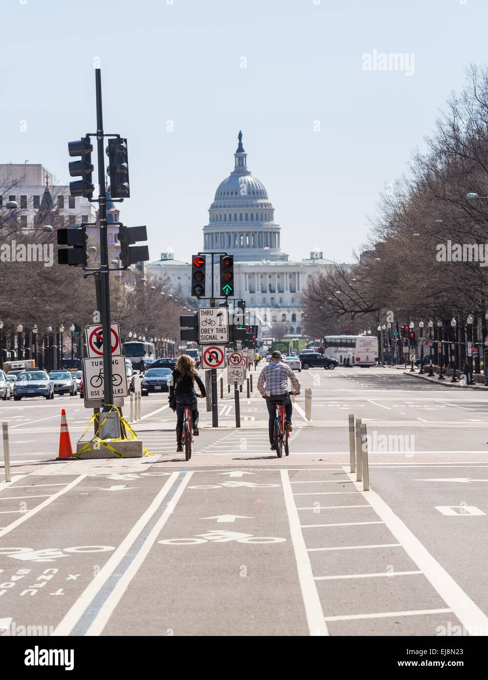 Cyclists commuting in Washington DC Stock Photo