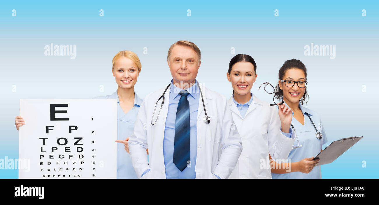 smiling eye doctors and nurses Stock Photo Alamy
