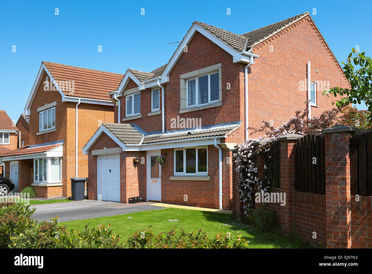 Typical english residential estate Stock Photo - Alamy