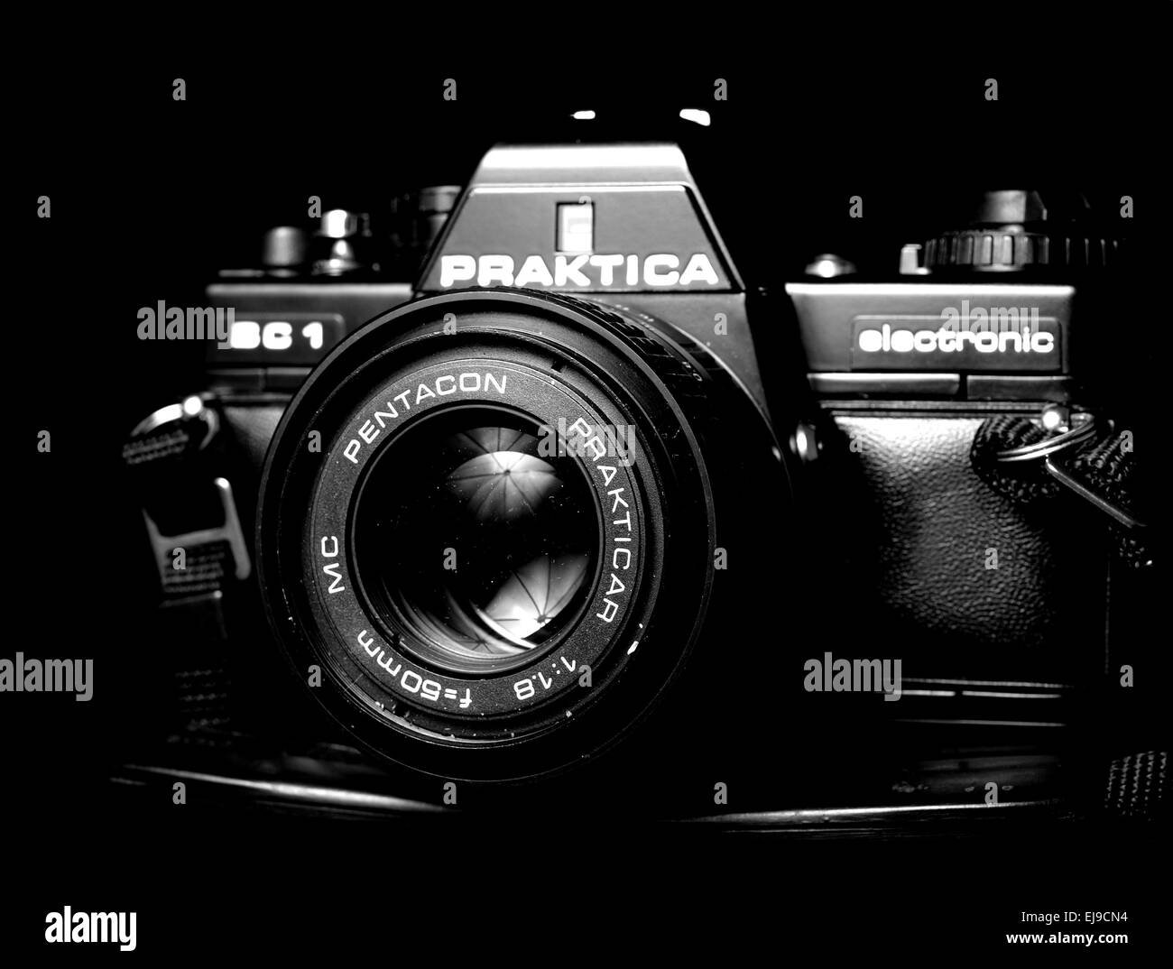 Praktica hi-res stock photography and images - Alamy