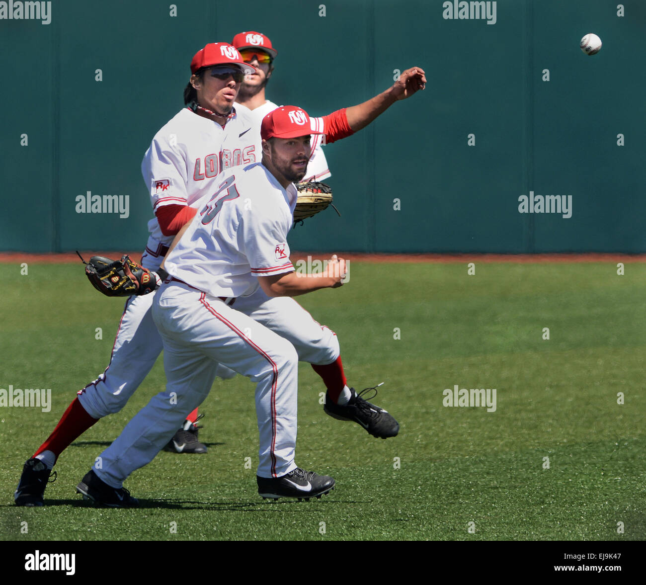 Usa. 22nd Mar, 2015. SPORTS -- The Lobos' Jared Holley, Aaron Siple ...