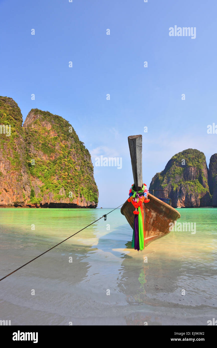 Tourist on beach hi-res stock photography and images - Alamy