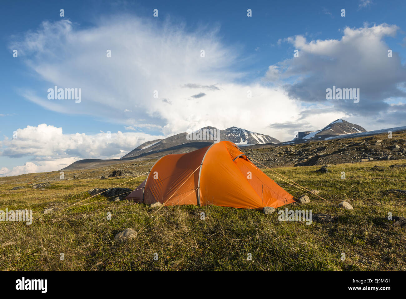 tent with Sarektjahkka, Sarek NP, Lapland, Sweden Stock Photo