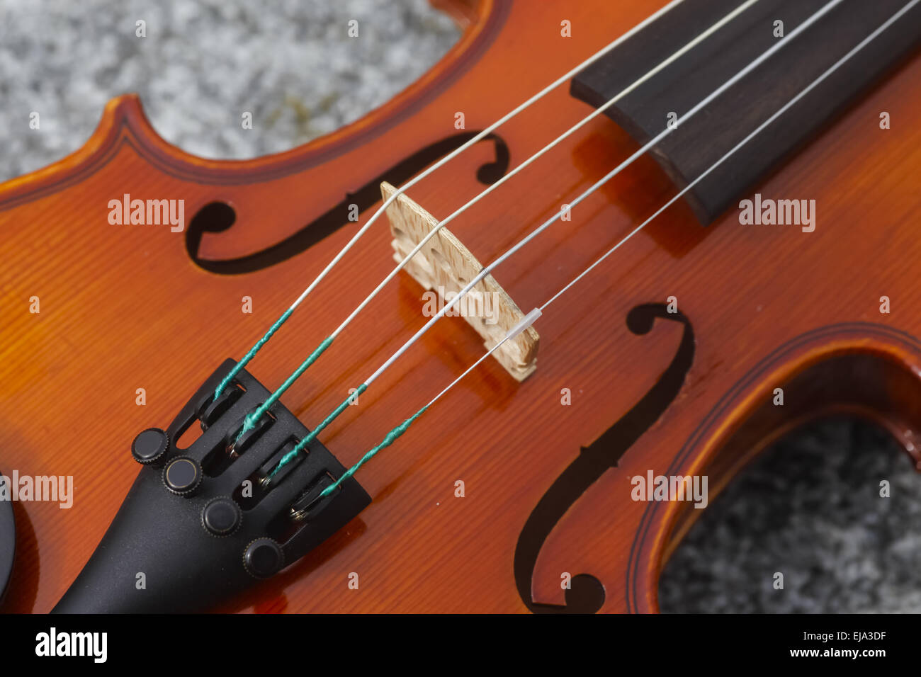 Orchester instrumente hi-res stock photography and images - Alamy
