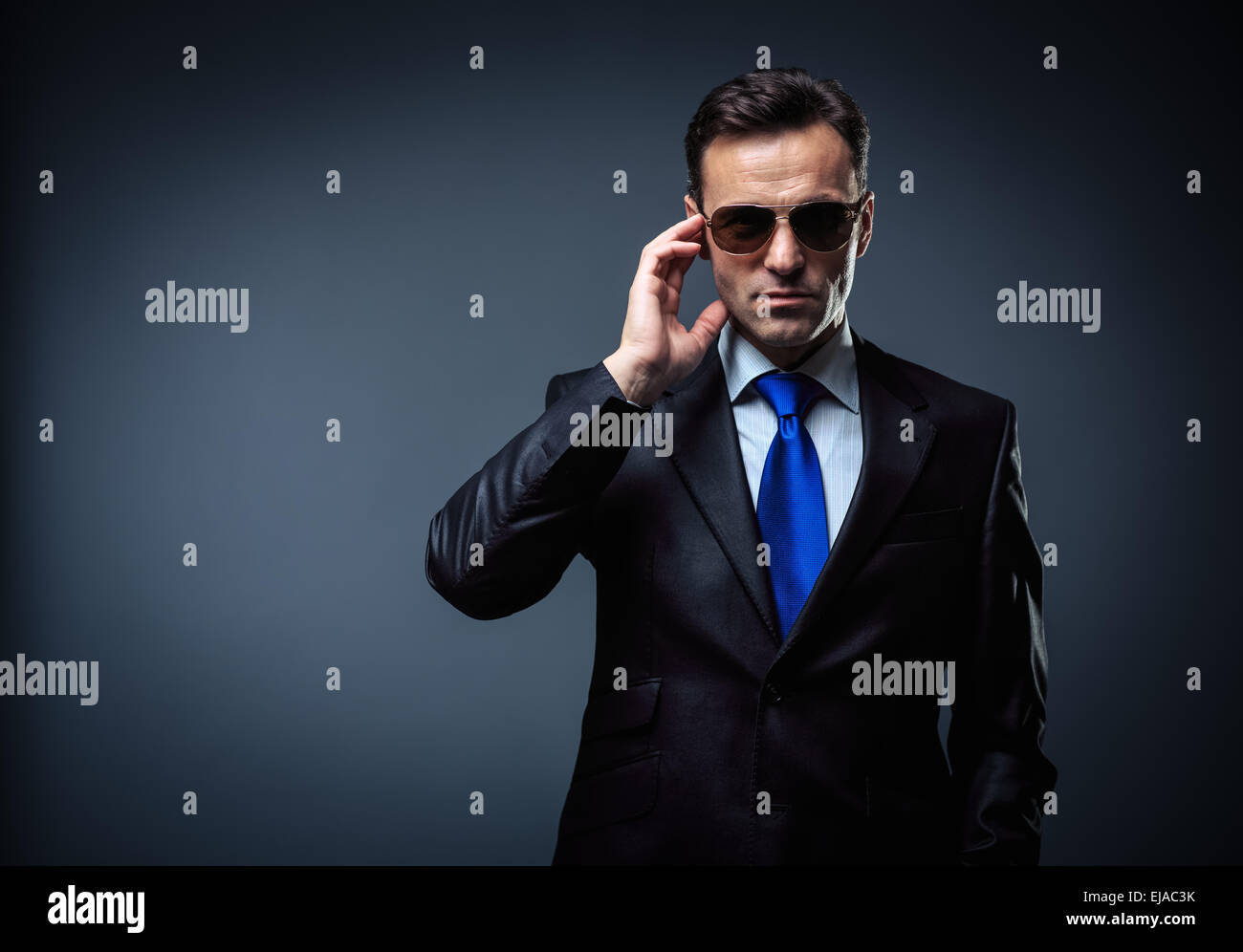 Bodyguard security hi-res stock photography and images - Alamy