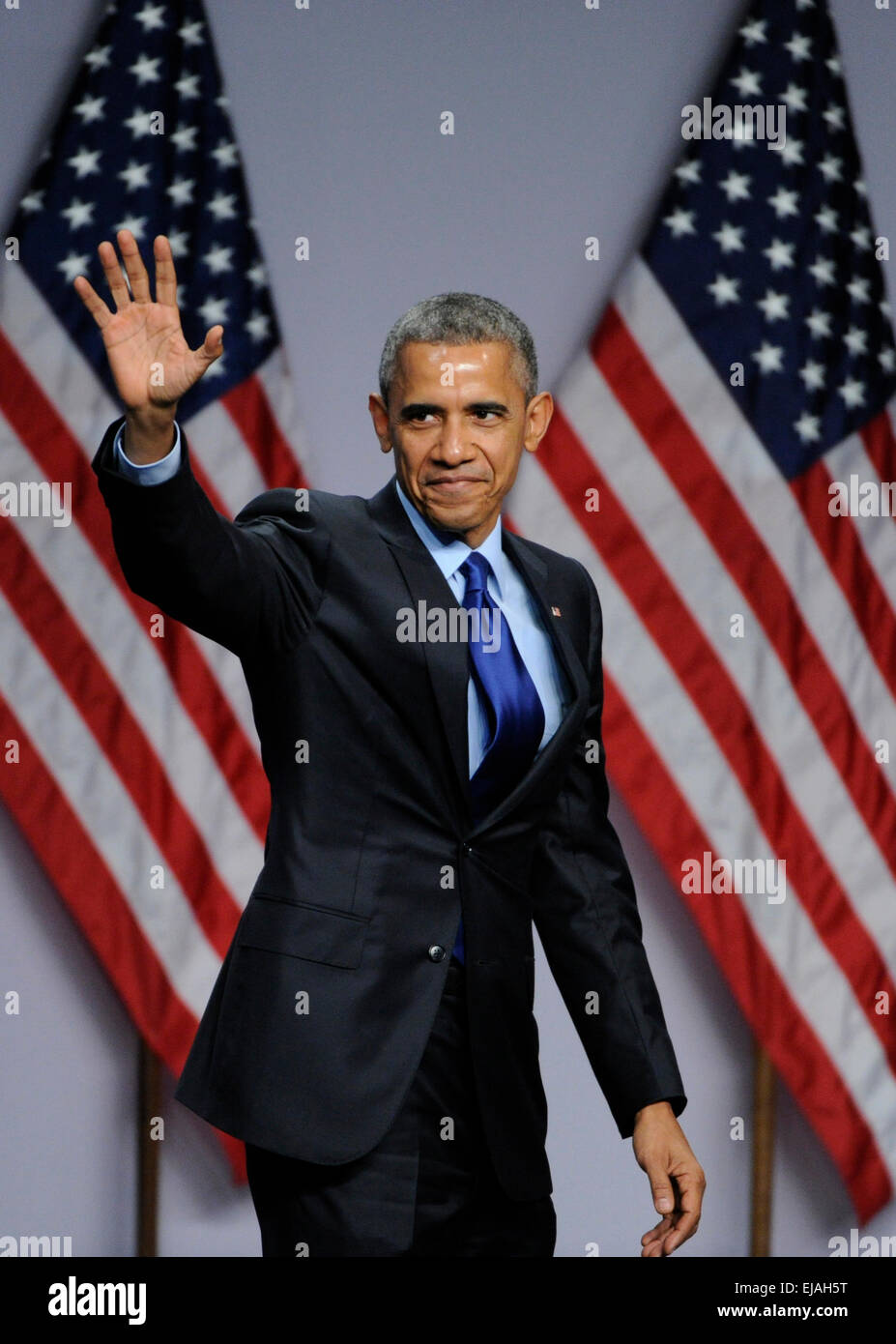 Washington, DC, USA. 23rd Mar, 2015. U.S. President Barack Obama greets audiences during the 2015 SelectUSA Investment Summit in Washington, DC, capital of the United States, March 23, 2015. U.S. President Barack Obama on Monday announced a series of new measures to lure more foreign investment and bolster economic recovery. Credit:  Bao Dandan/Xinhua/Alamy Live News Stock Photo