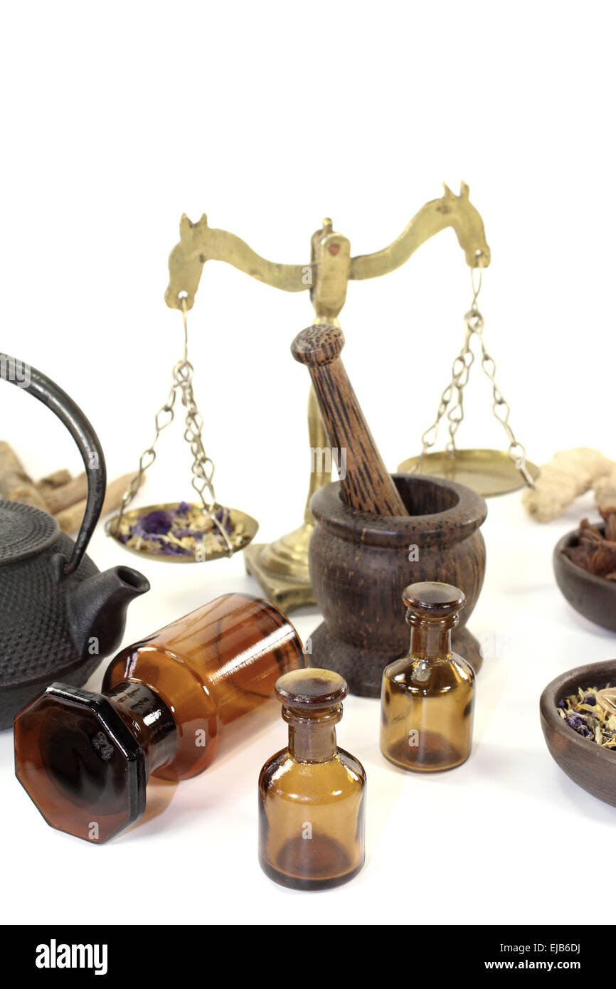 Chinese medicine herbs hi-res stock photography and images - Alamy