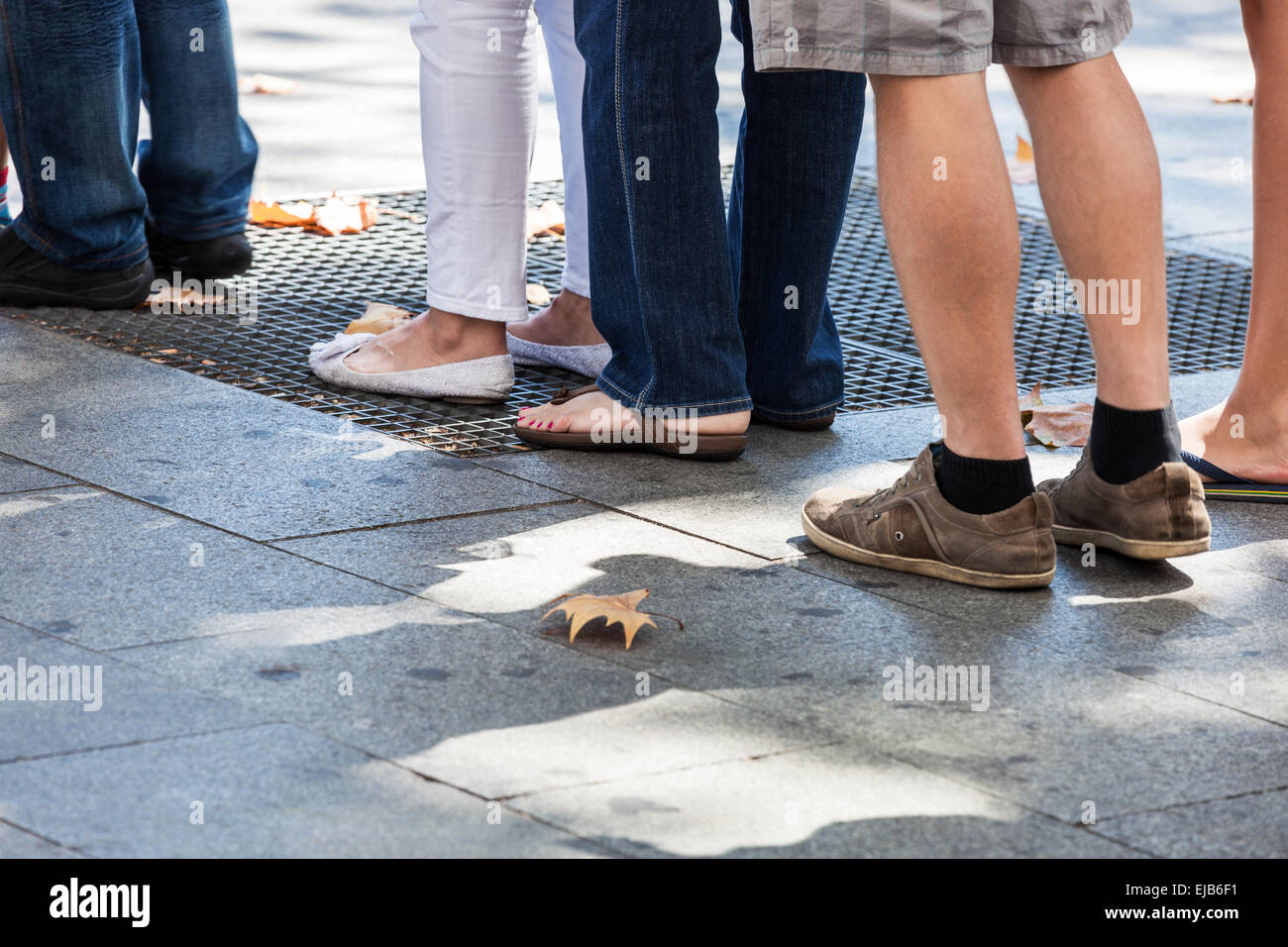 People standing sidewalk hi-res stock photography and images - Alamy