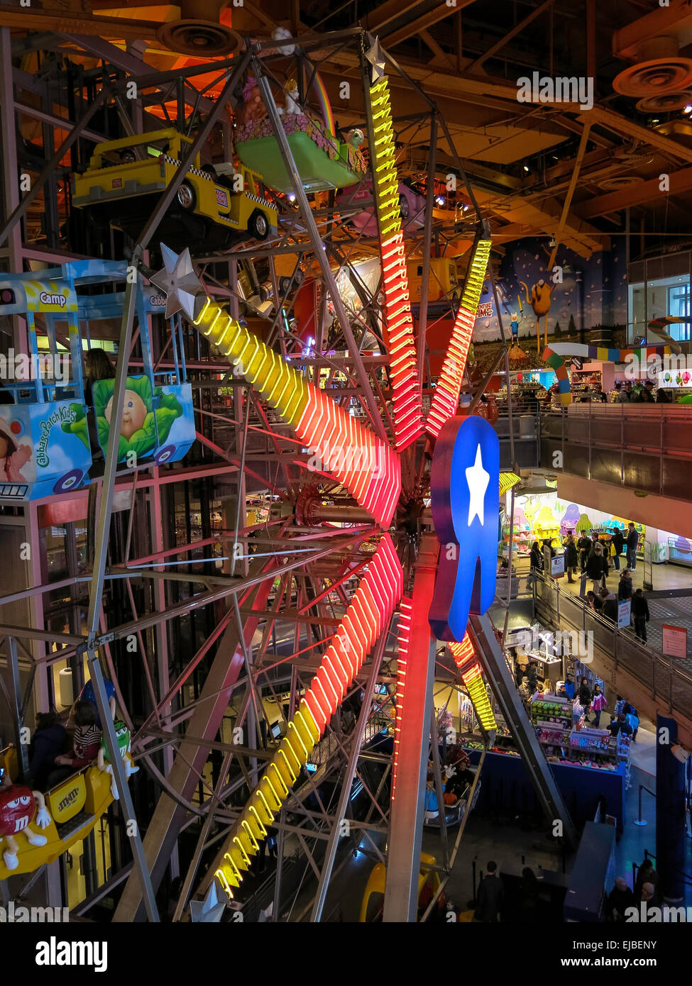 Ferris wheel toys r us store times square hires stock photography and